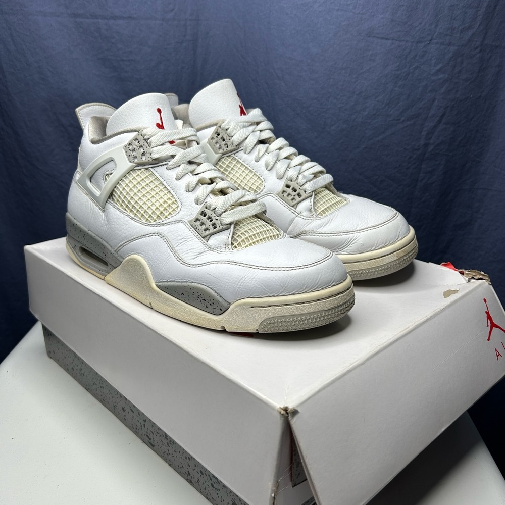 Size 9 - Jordan 4 Retro Mid White Oreo Grey Leather (CT8527-100)